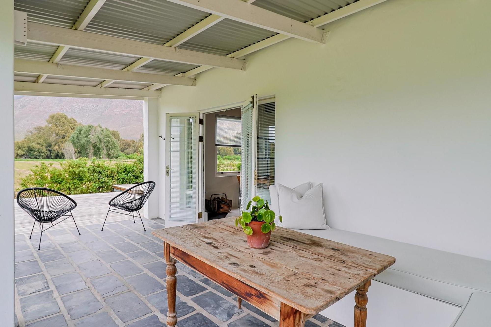 The Barn On 62 - Cottages Montagu Exteriör bild